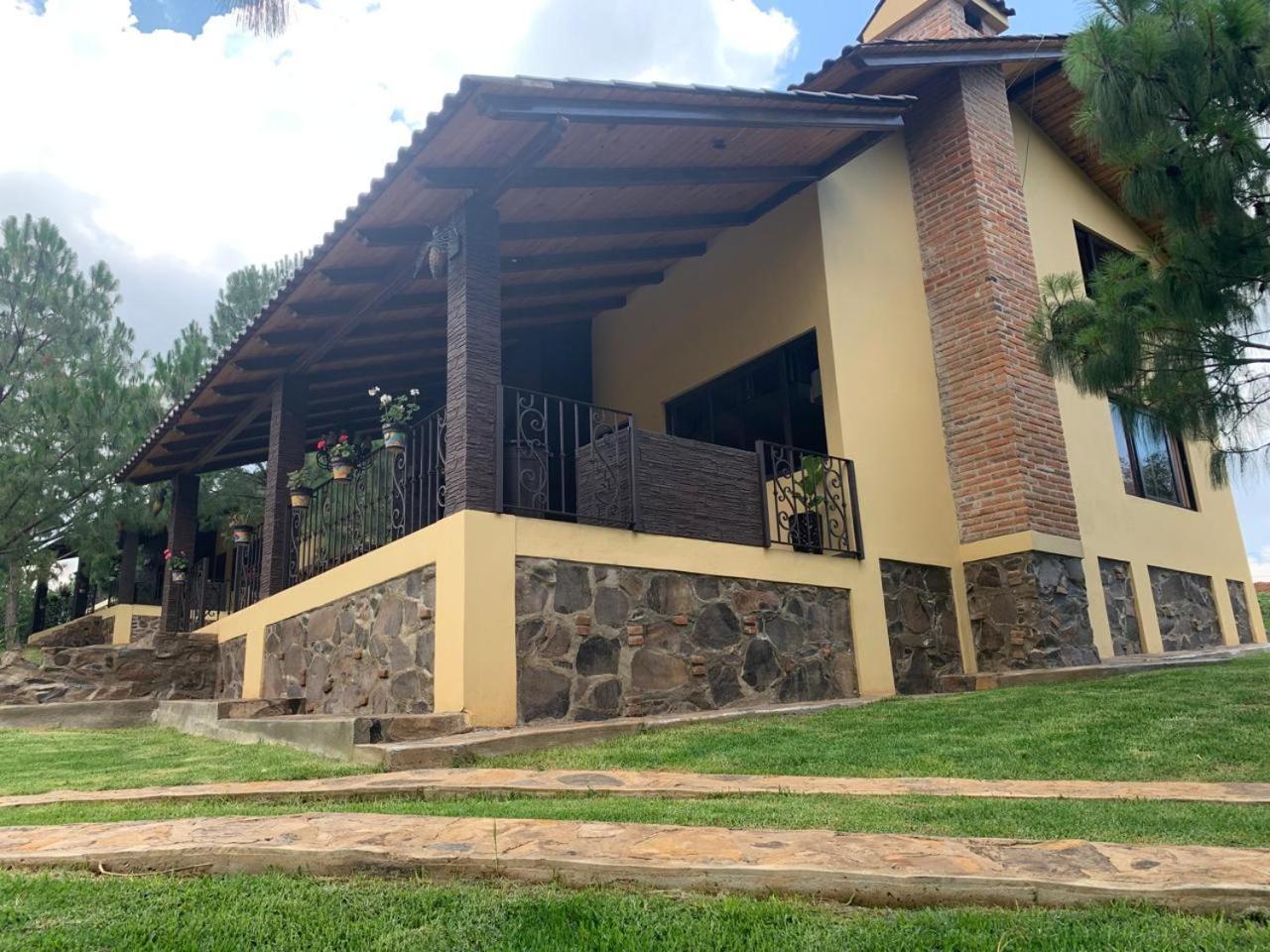 Cabana No.7 Puerta Del Bosque Mazamitla. Экстерьер фото